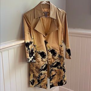 Deed collection Light trench coat